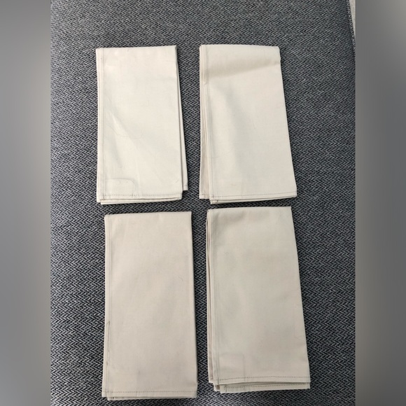 Cotton/Polyester Table Napkins (4) - Picture 2 of 7